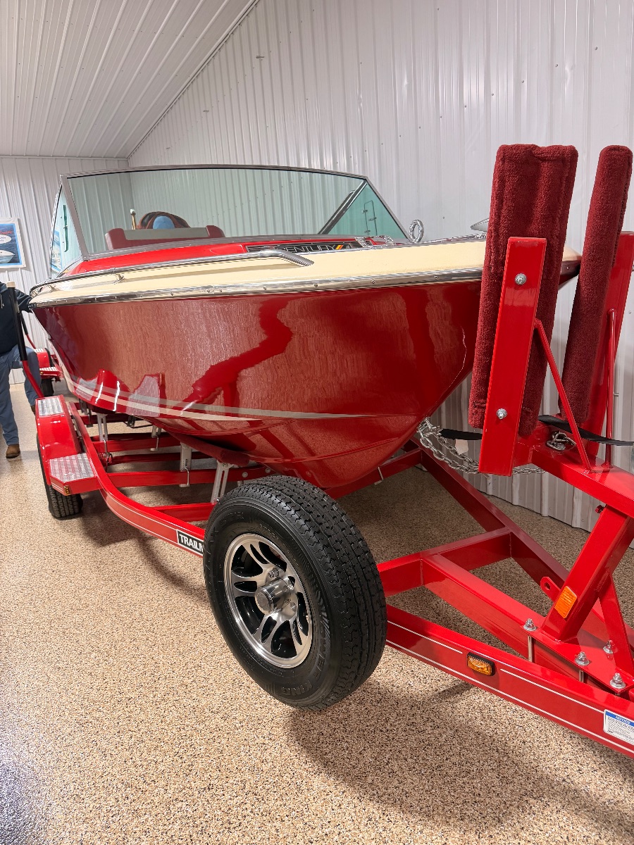 1975 Century Sabre  Classic Glass - 19.0ft Inboard  in Leesburg, IN