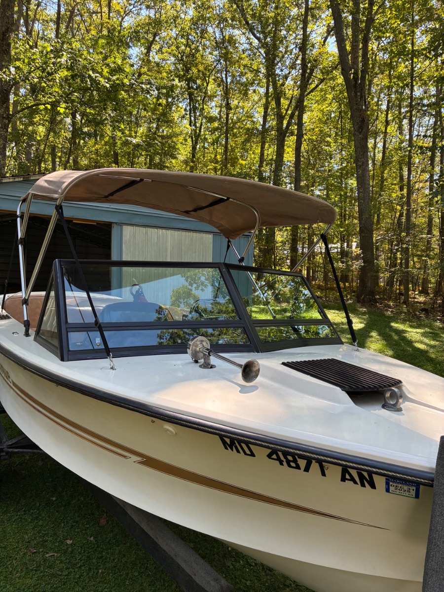 1979 Correct Craft Ski nautique  Classic Glass - 17.0ft Inboard  in Pittsburgh, Pennsylvania