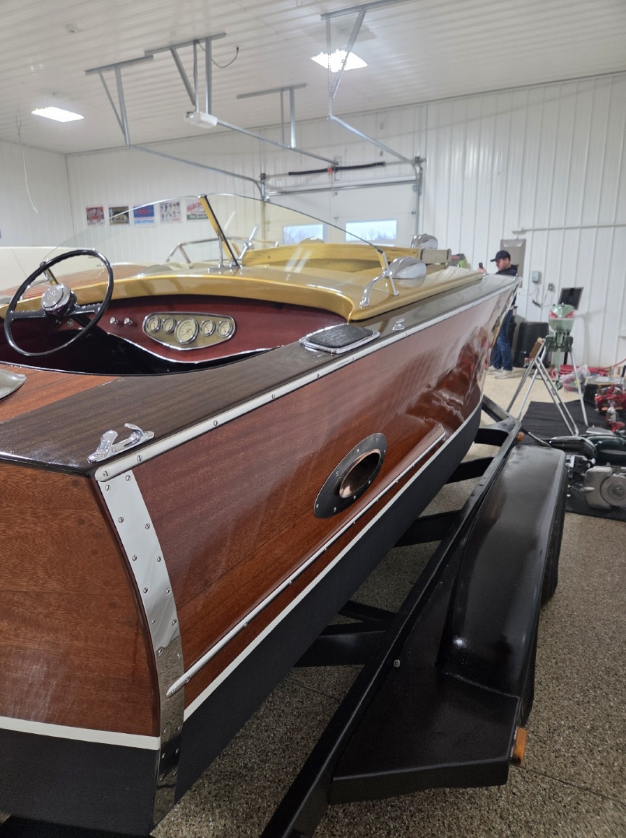 1990 Gar Wood Garwood Speedster Replica Race Boats - 16.0ft Inboard  in Leesburg, IN