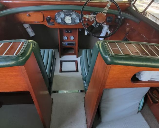 1993 Grand Craft Triple Cockpit Runabout - image 5