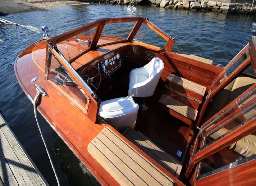 2003 Custom Water Taxi - image 9