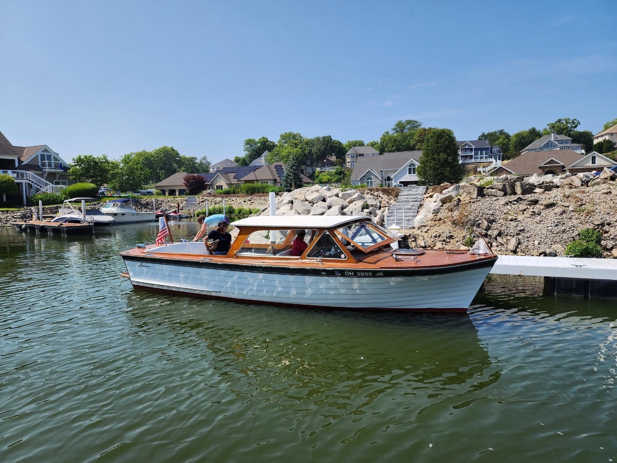 1967 Lyman Sleeper Utilities - 26.0ft Inboard in Brooklyn Heights, OH