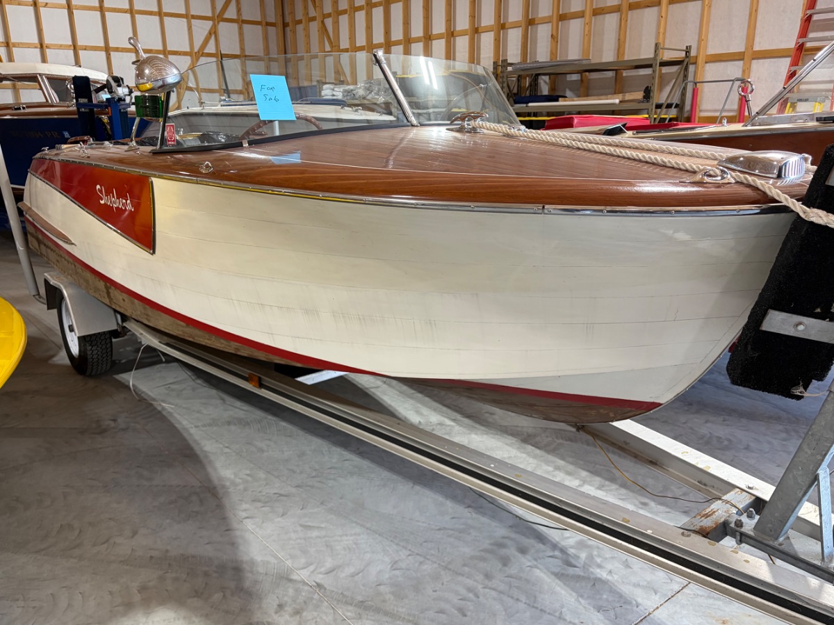 1954 Shepherd 105 Runabouts - 18.0ft Inboard in Leesburg, IN